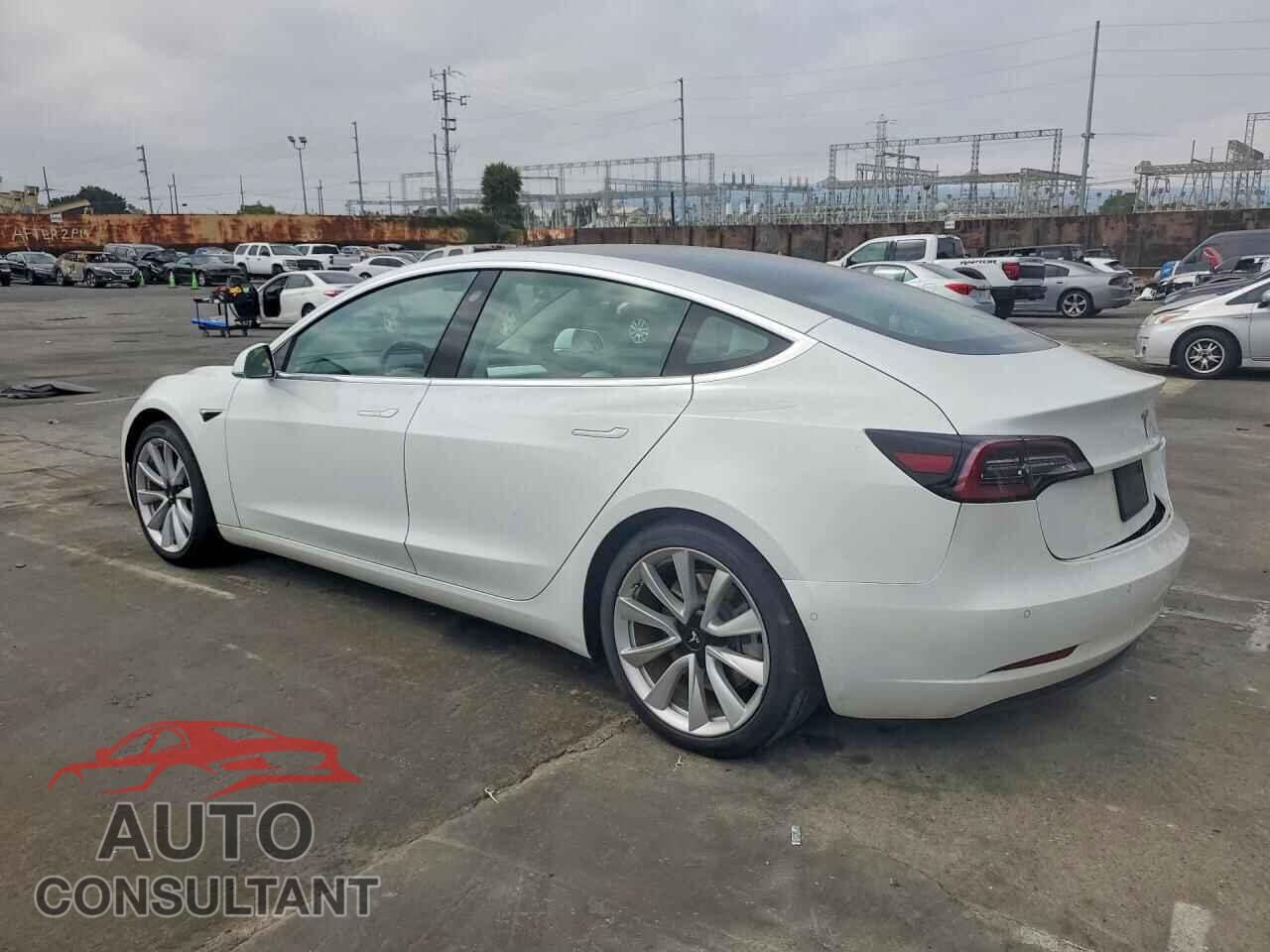 TESLA MODEL 3 2020 - 5YJ3E1EAXLF775210
