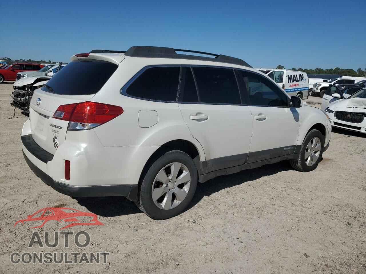 SUBARU OUTBACK 2011 - 4S4BRBGC2B3438462