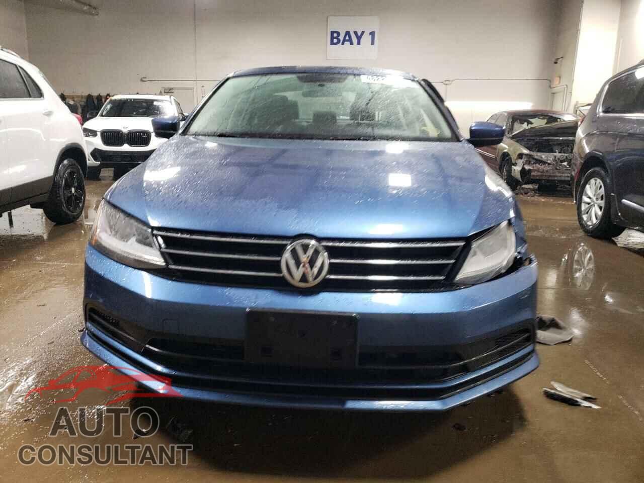 VOLKSWAGEN JETTA 2017 - 3VW2B7AJ7HM255527