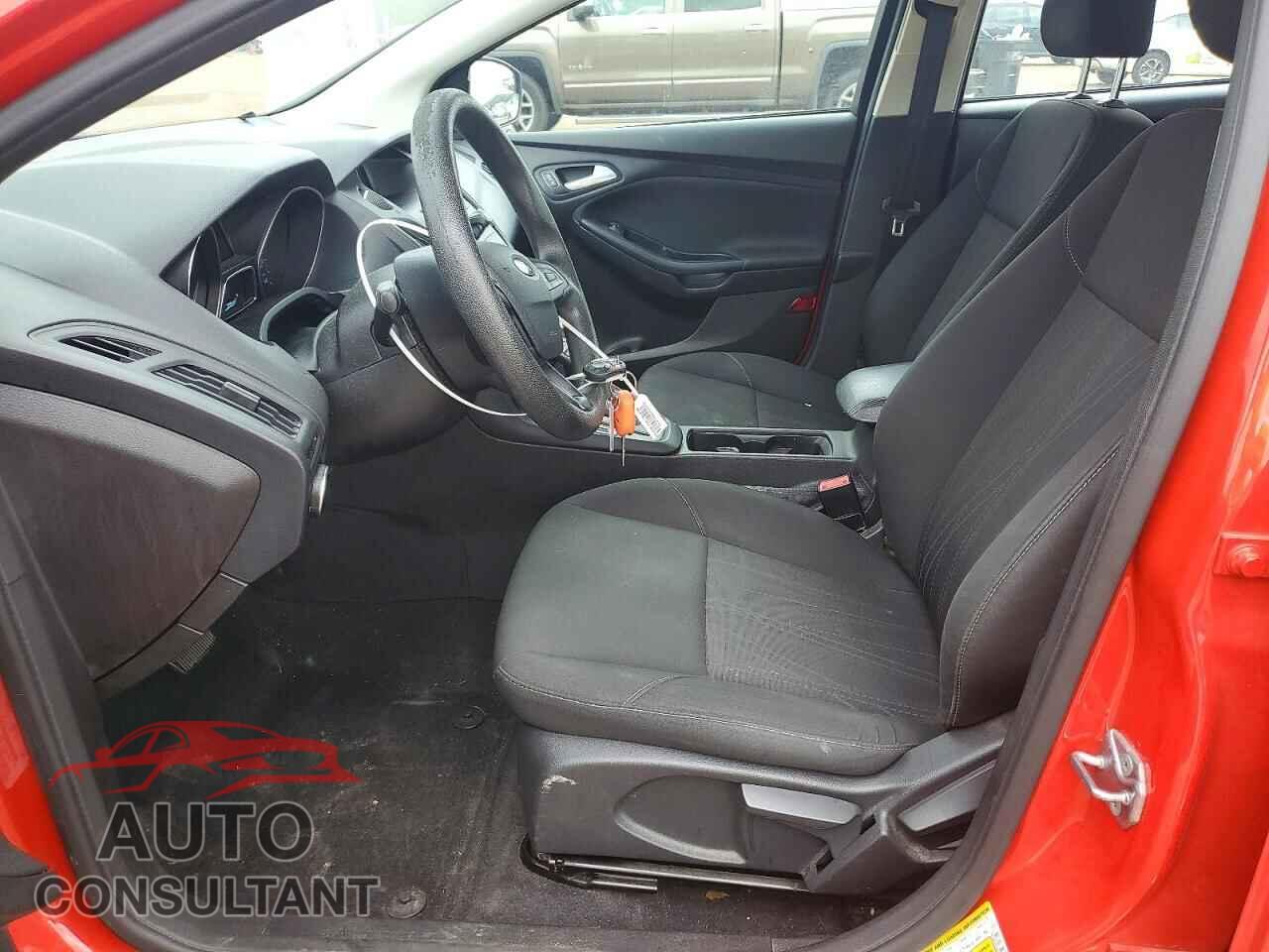 FORD FOCUS 2016 - 1FADP3F25GL356997