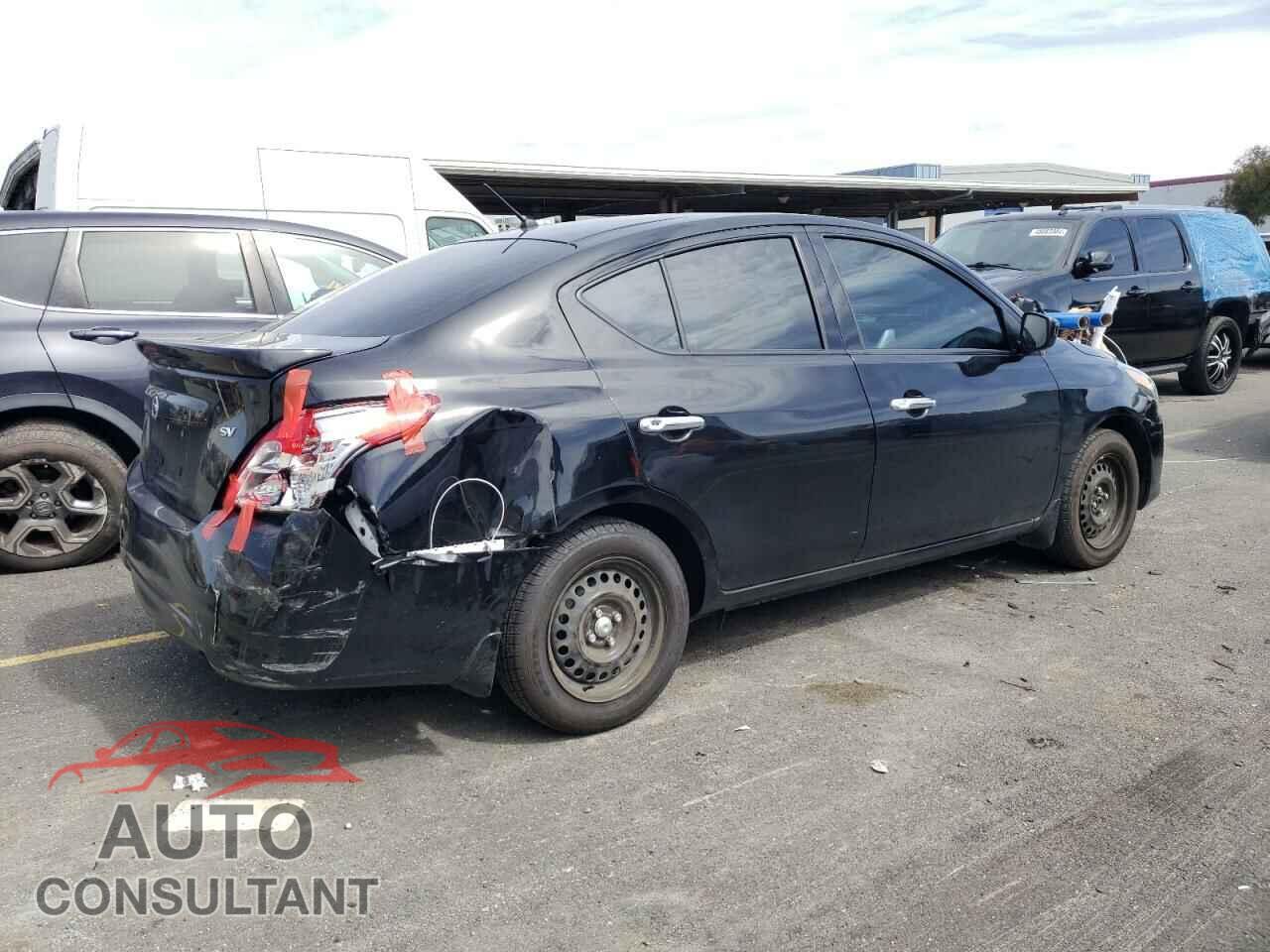 NISSAN VERSA 2019 - 3N1CN7AP3KL818186