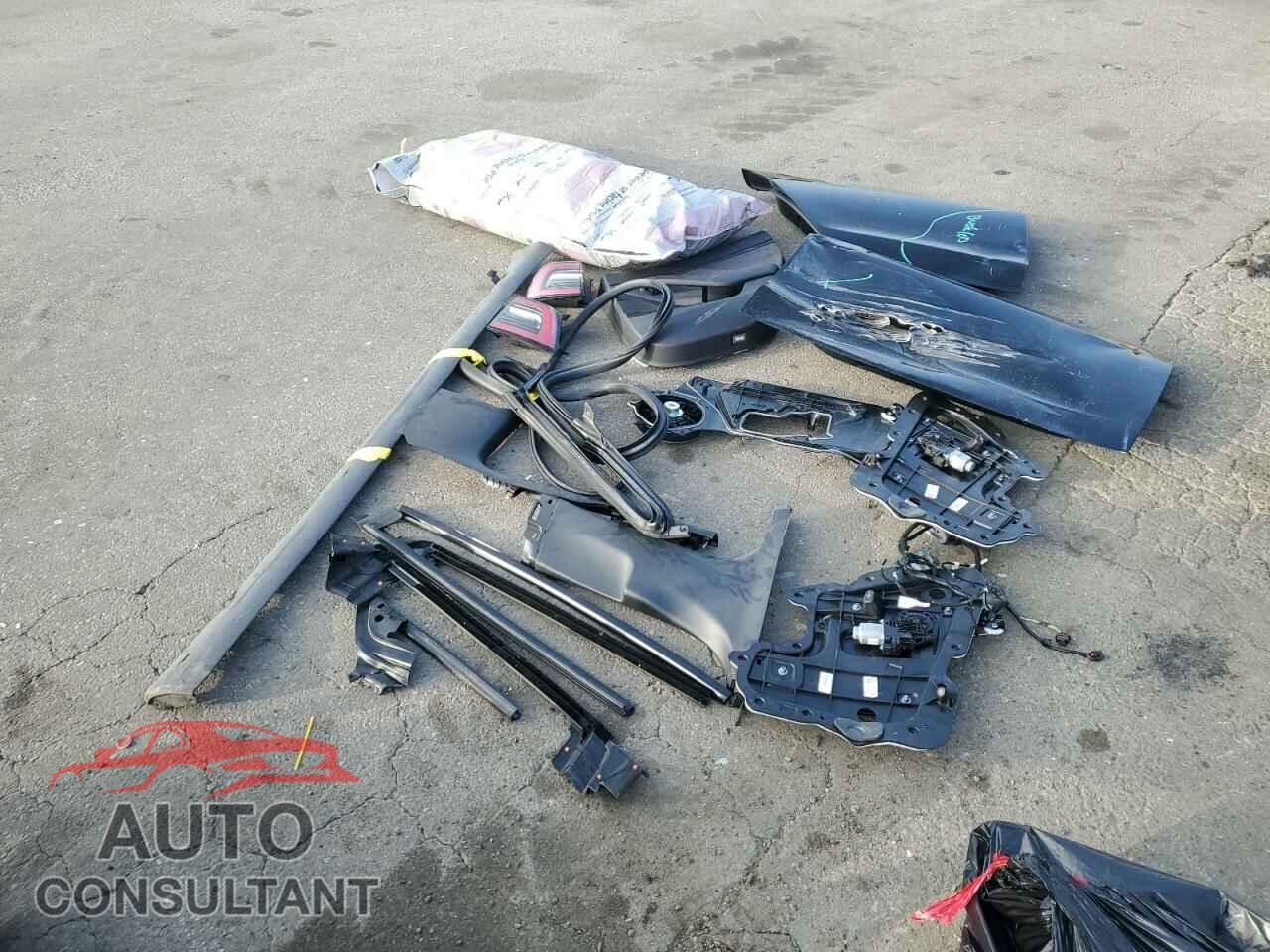 TESLA MODEL 3 2019 - 5YJ3E1EA1KF417086