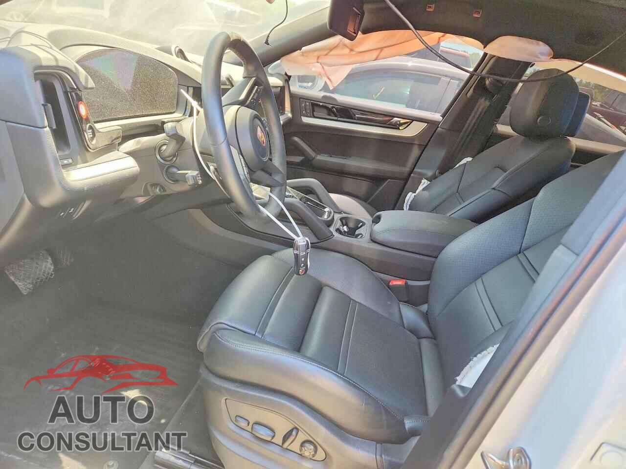 PORSCHE CAYENNE 2024 - WP1BA2AY6RDA54574