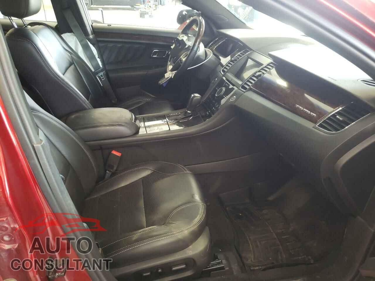 FORD TAURUS 2018 - 1FAHP2J85JG127923