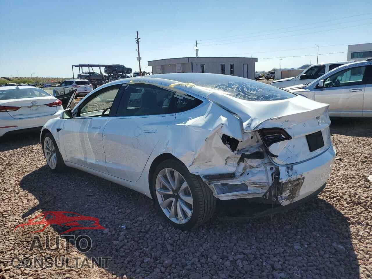 TESLA MODEL 3 2019 - 5YJ3E1EB0KF469561