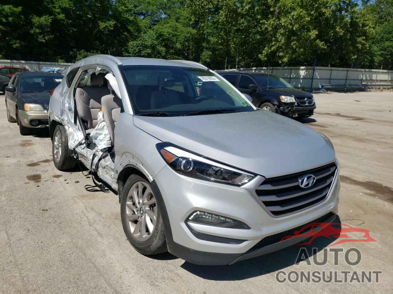 HYUNDAI TUCSON 2017 - KM8J3CA43HU546595