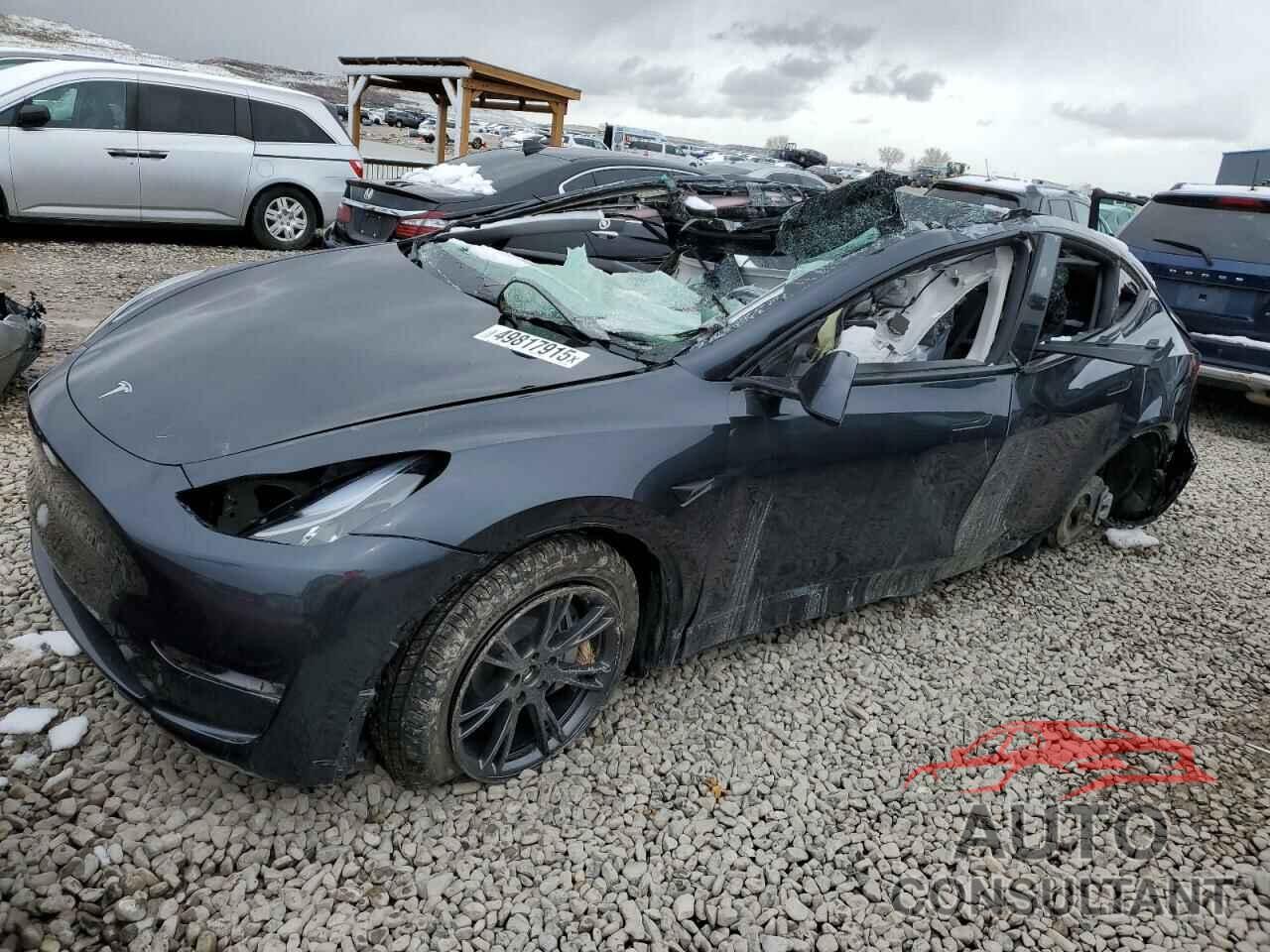 TESLA MODEL Y 2025 - 7SAYGDEE5SF303938