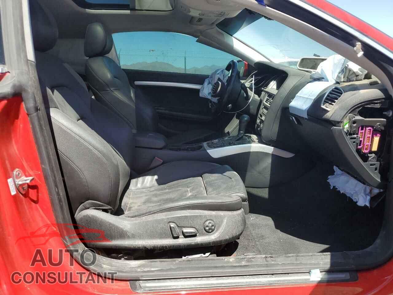 AUDI A5 2012 - WAULFAFR2CA032094
