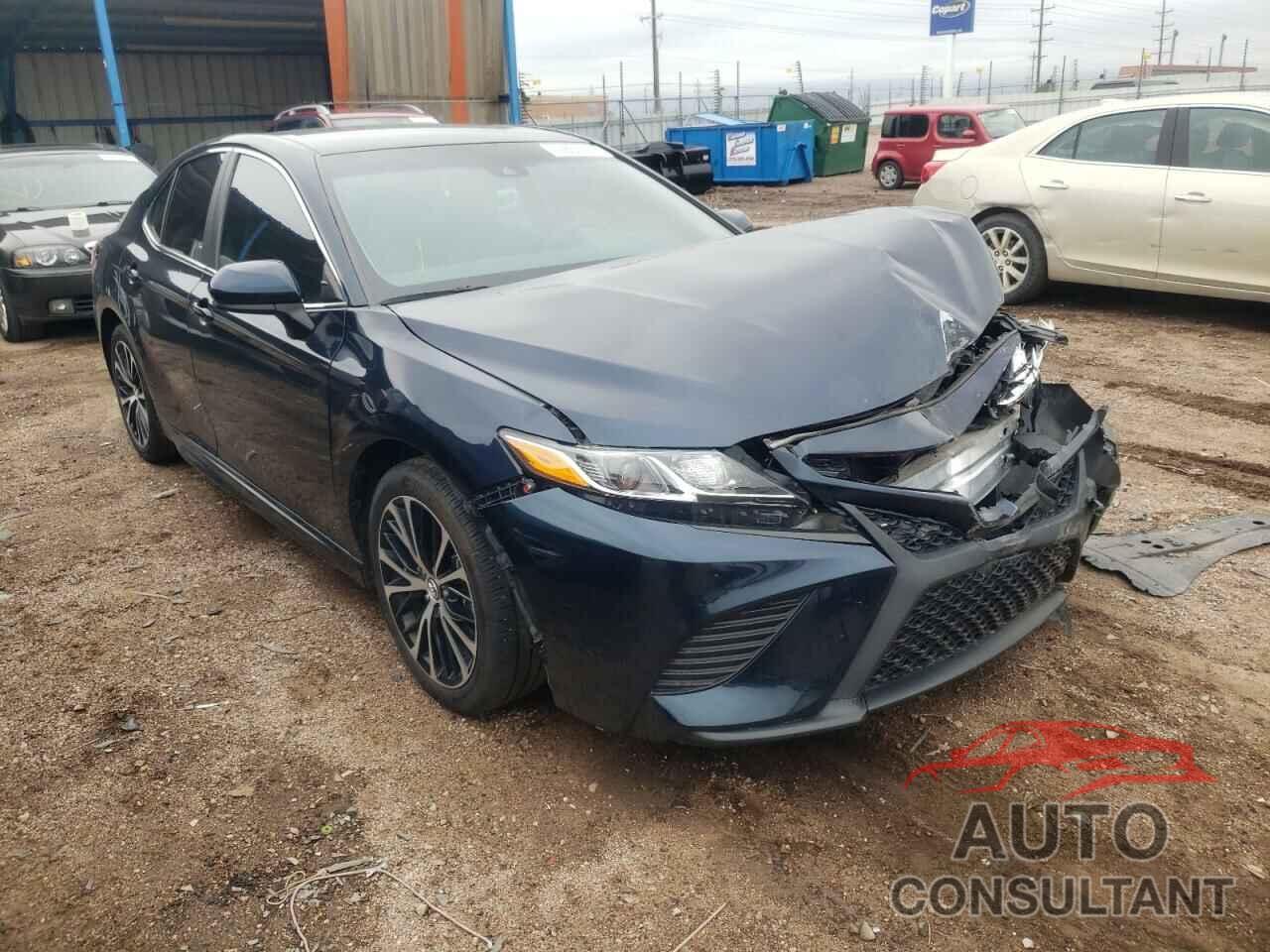 TOYOTA CAMRY 2018 - 4T1B11HK1JU622470