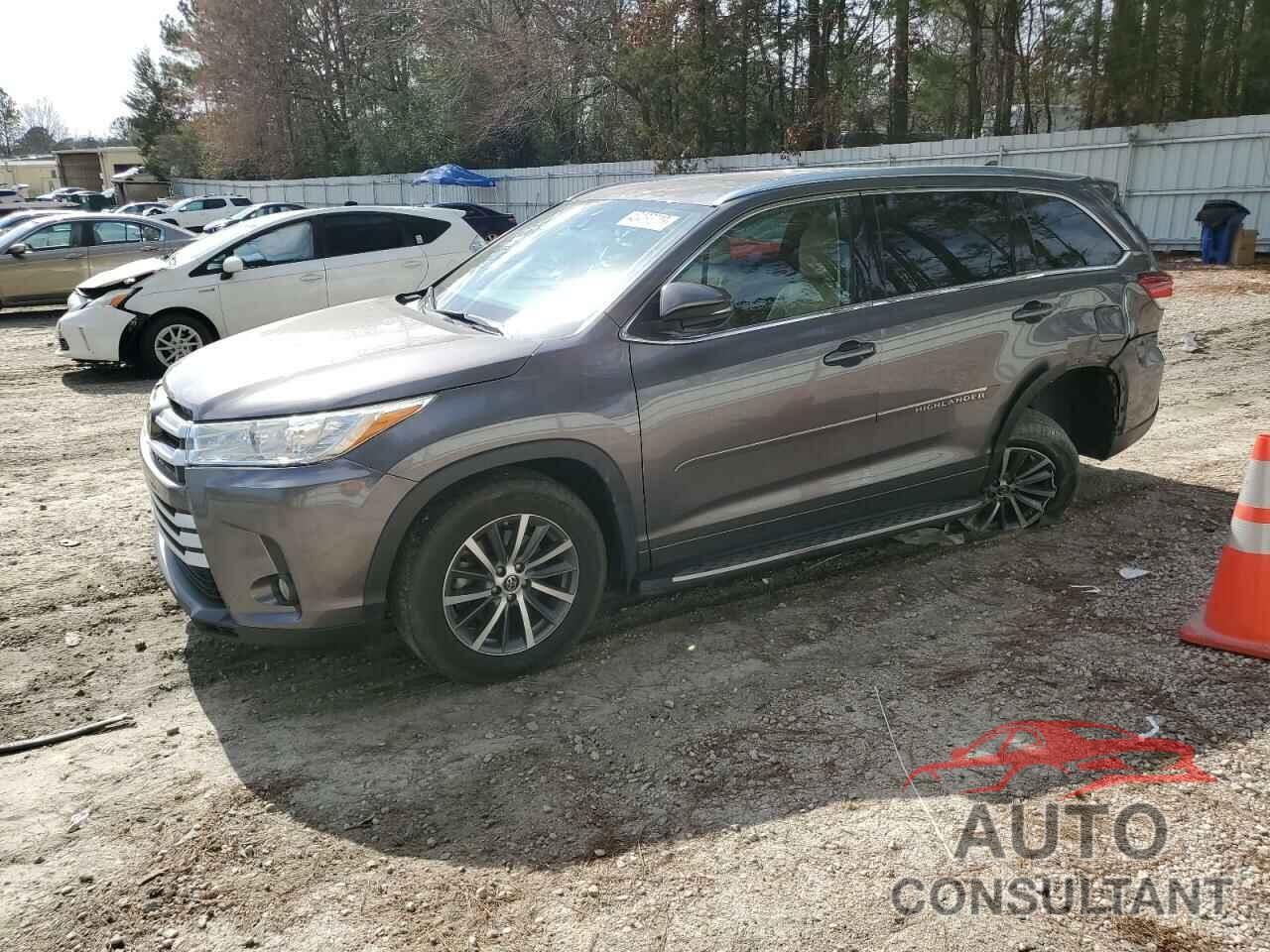 TOYOTA HIGHLANDER 2017 - 5TDKZRFH1HS521057