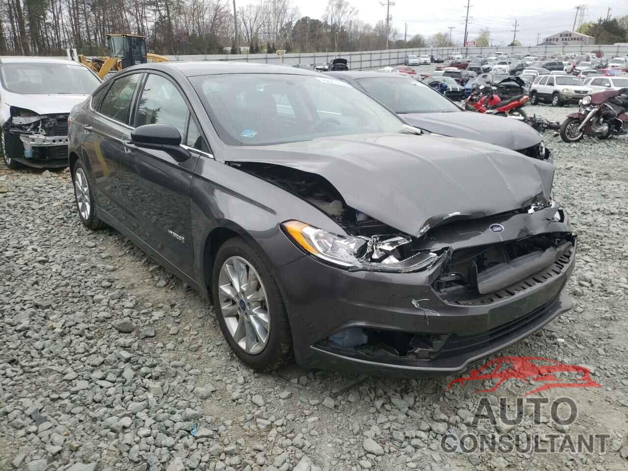 FORD FUSION 2017 - 3FA6P0LU1HR233116