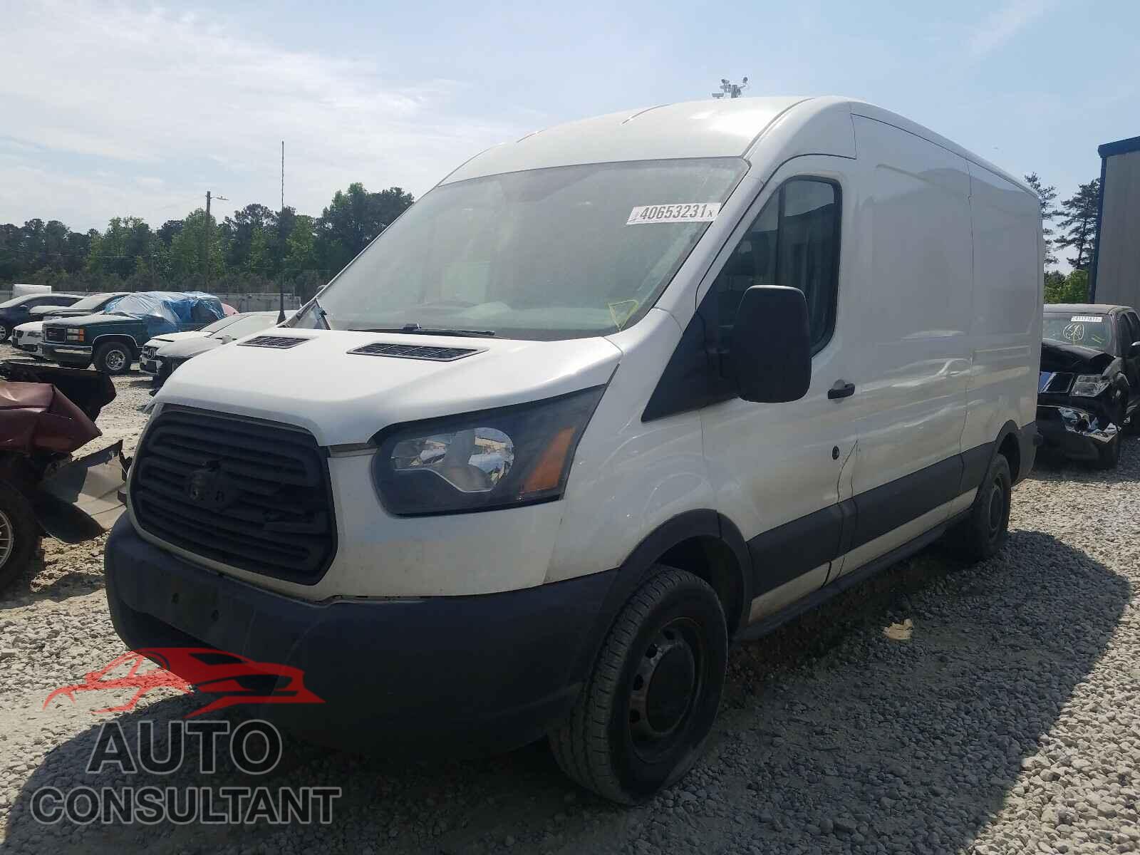 FORD TRANSIT CO 2018 - 1FTYE2CM4JKA10552