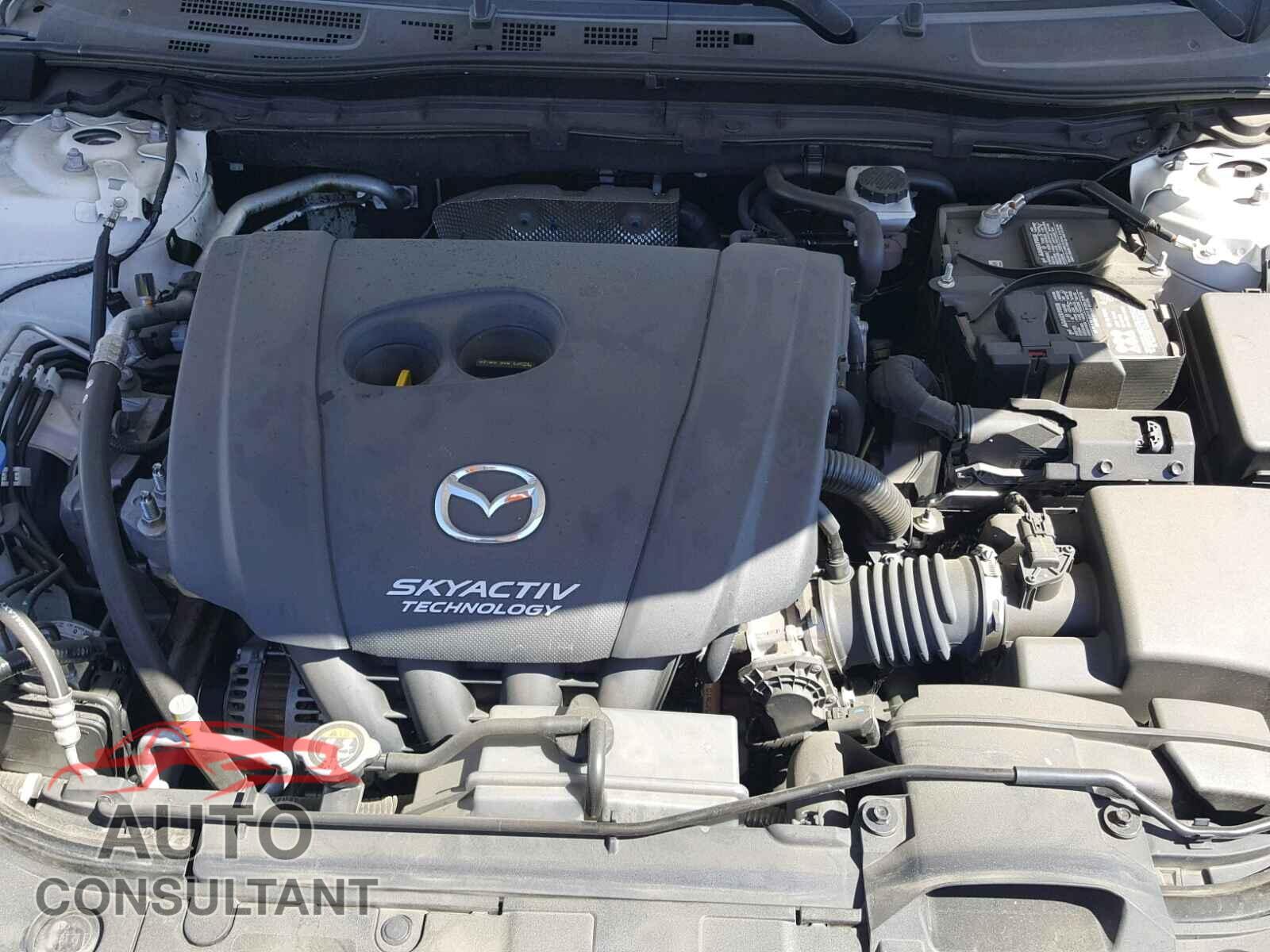 MAZDA 3 2017 - 3MZBN1K77HM112200