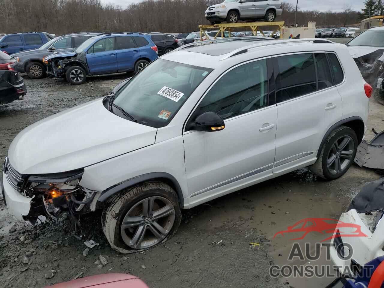 VOLKSWAGEN TIGUAN 2017 - WVGUV7AX0HW510344