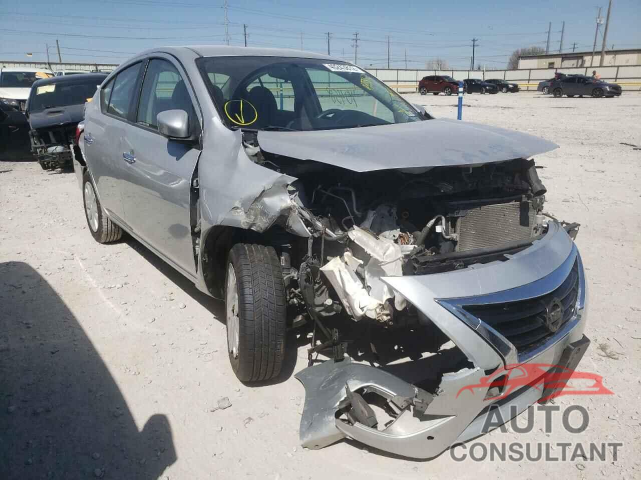 NISSAN VERSA 2018 - 3N1CN7APXJK433552