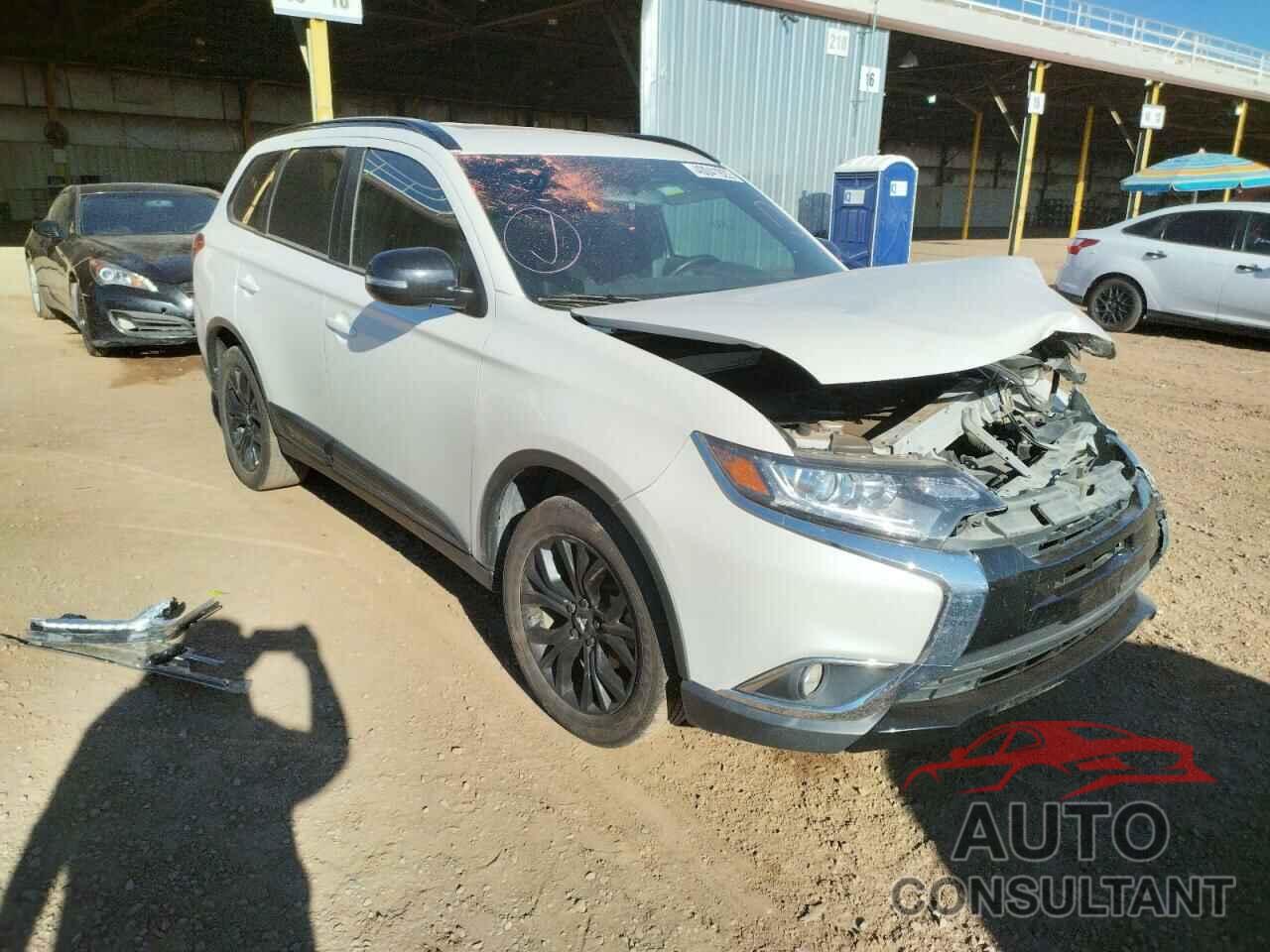 MITSUBISHI OUTLANDER 2018 - JA4AD3A36JZ029044