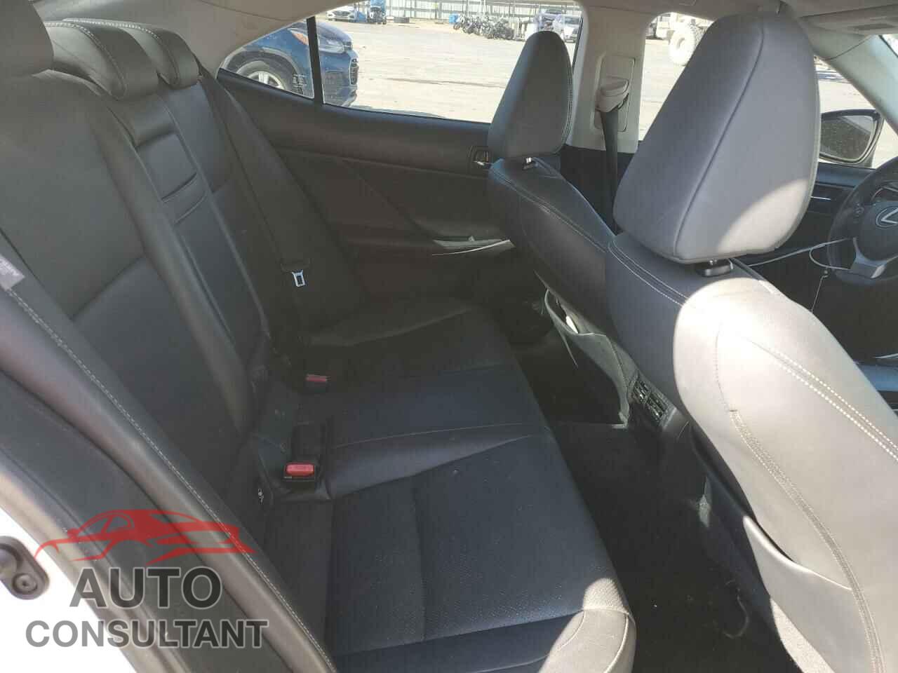 LEXUS IS 2014 - JTHCF1D25E5012375