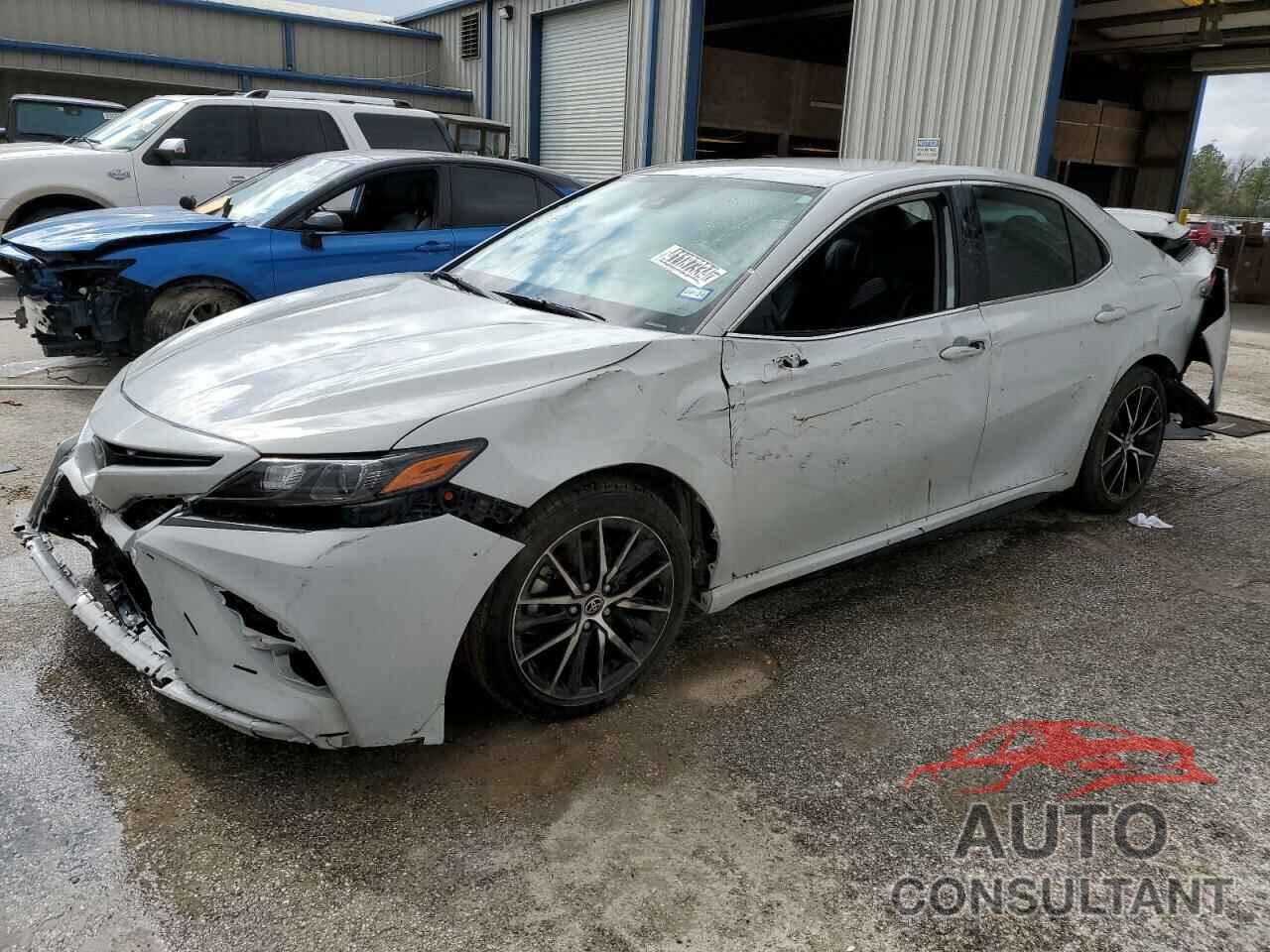 TOYOTA CAMRY 2022 - 4T1T11AK9NU006102