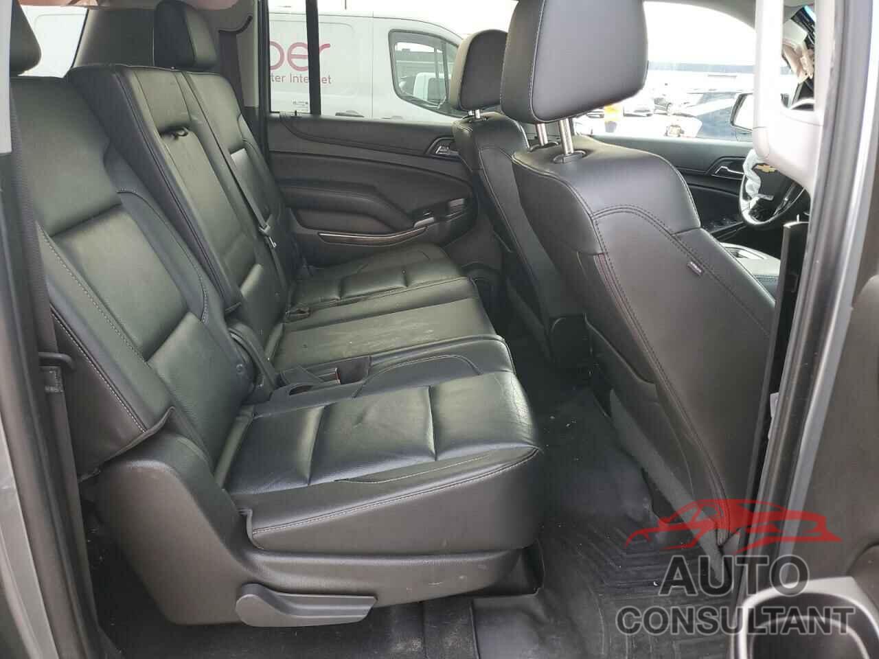 CHEVROLET SUBURBAN 2019 - 1GNSKHKC3KR159626