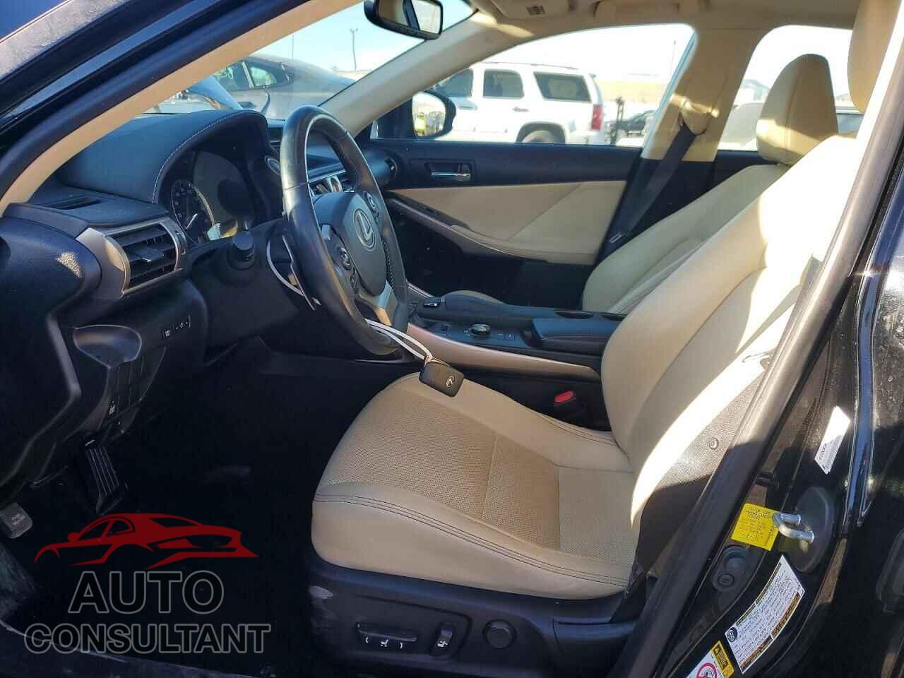 LEXUS IS 2015 - JTHBF1D20F5046589