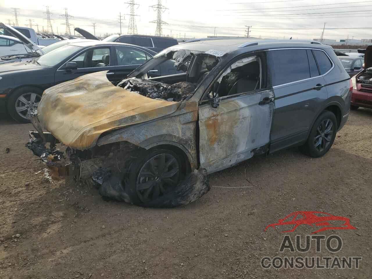 VOLKSWAGEN TIGUAN 2022 - 3VV2B7AX3NM111655