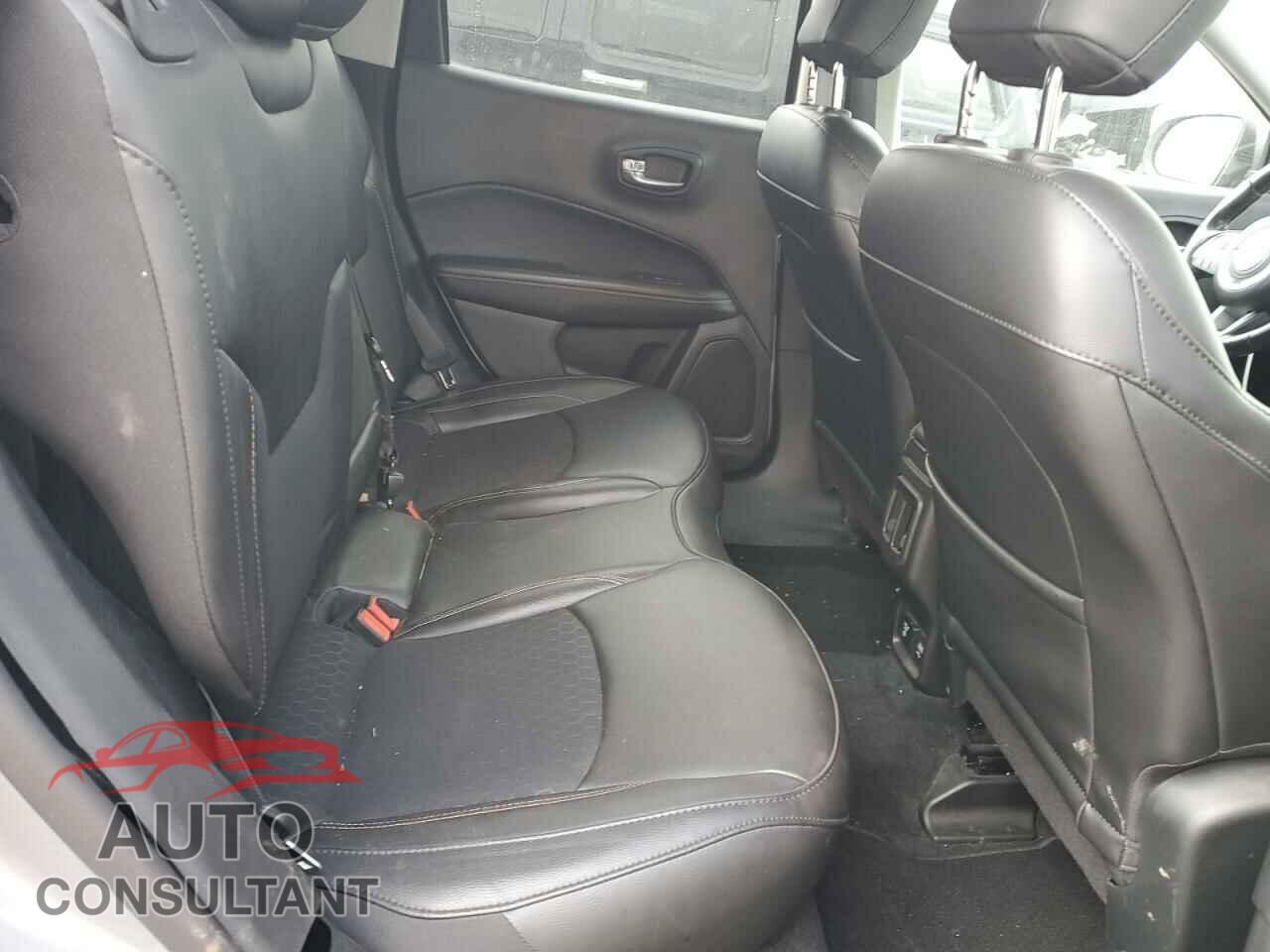 JEEP COMPASS 2019 - 3C4NJCBB5KT852143