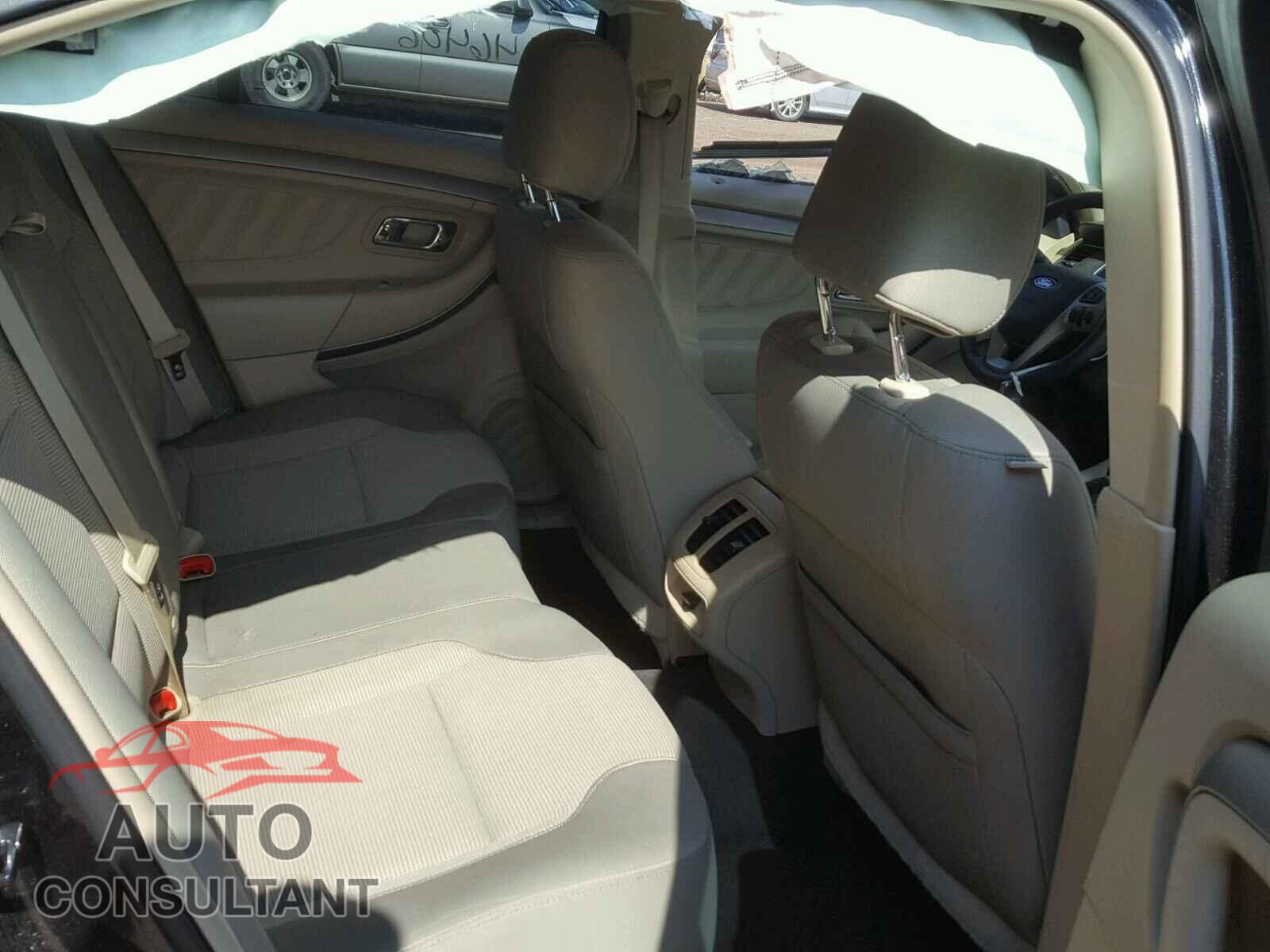 FORD TAURUS 2015 - 1FAHP2E83FG131938