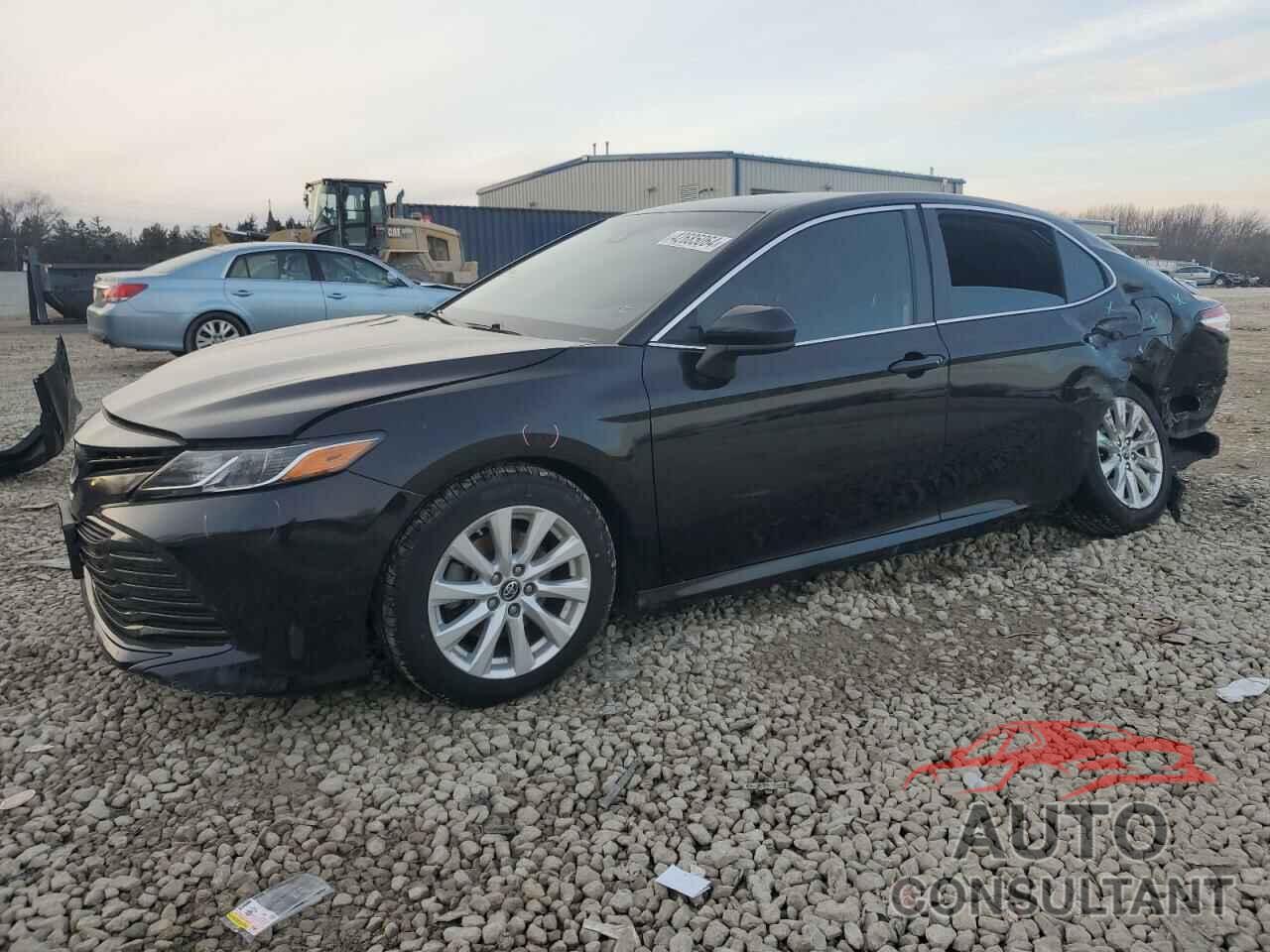 TOYOTA CAMRY 2018 - 4T1B11HK0JU106374