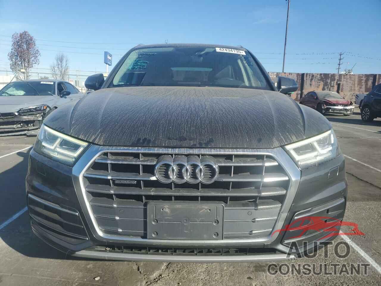 AUDI Q5 2018 - WA1BNAFY0J2117462