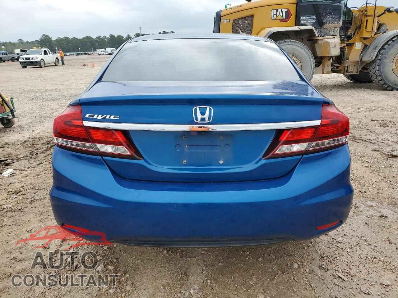 HONDA CIVIC 2013 - 2HGFB2F55DH588452