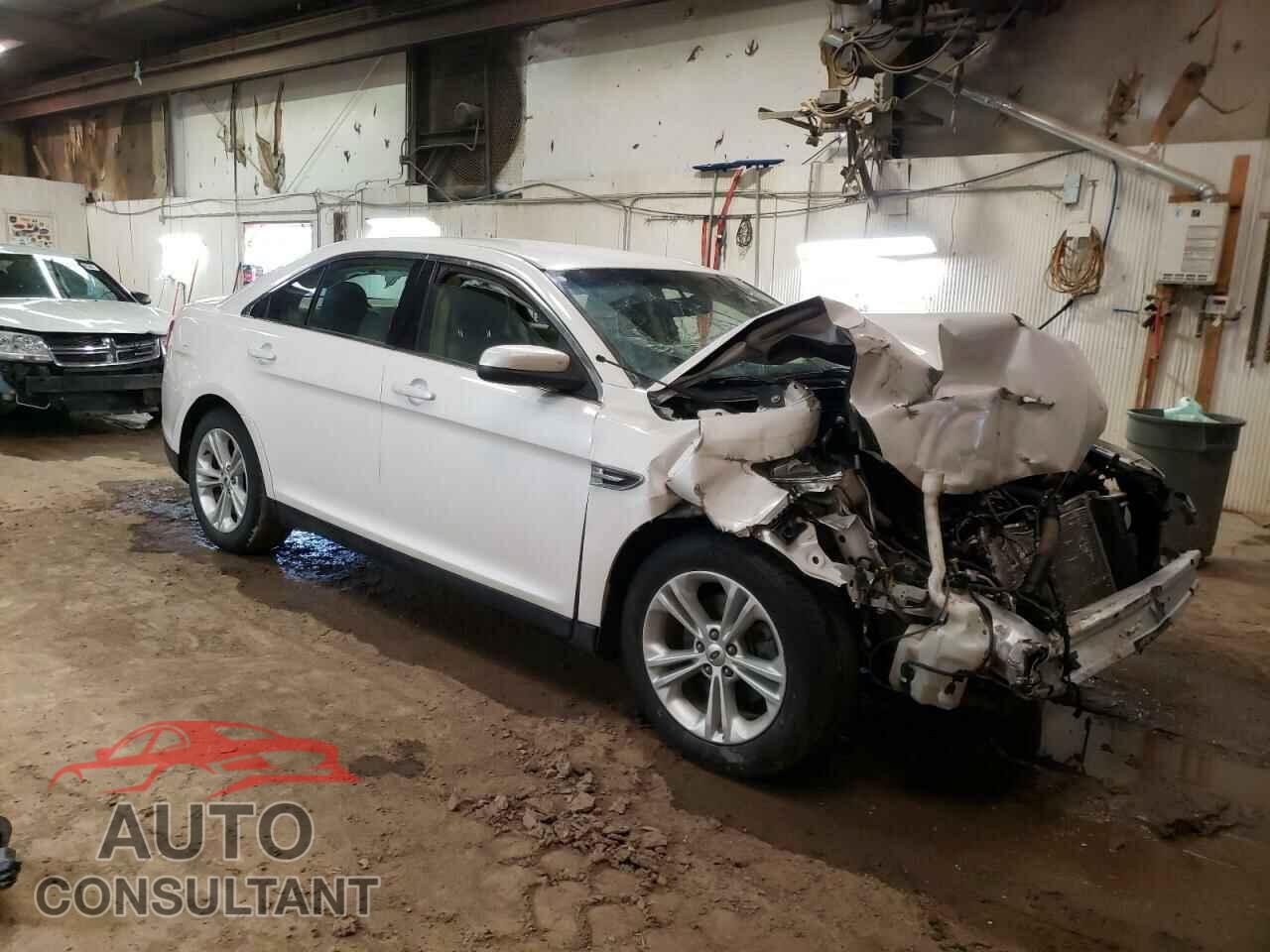 FORD TAURUS 2015 - 1FAHP2E84FG175141