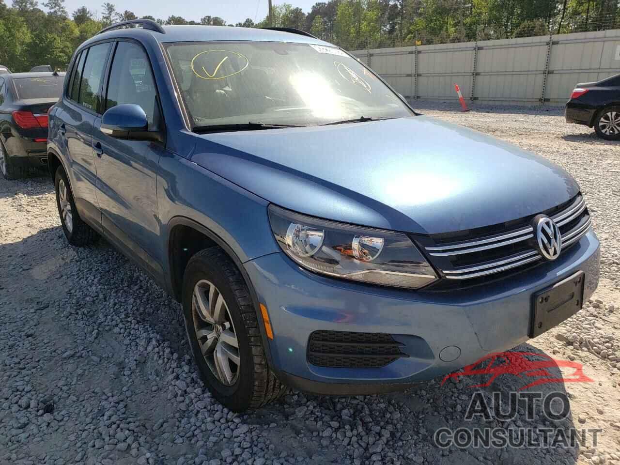 VOLKSWAGEN TIGUAN 2017 - WVGAV7AX8HK009356