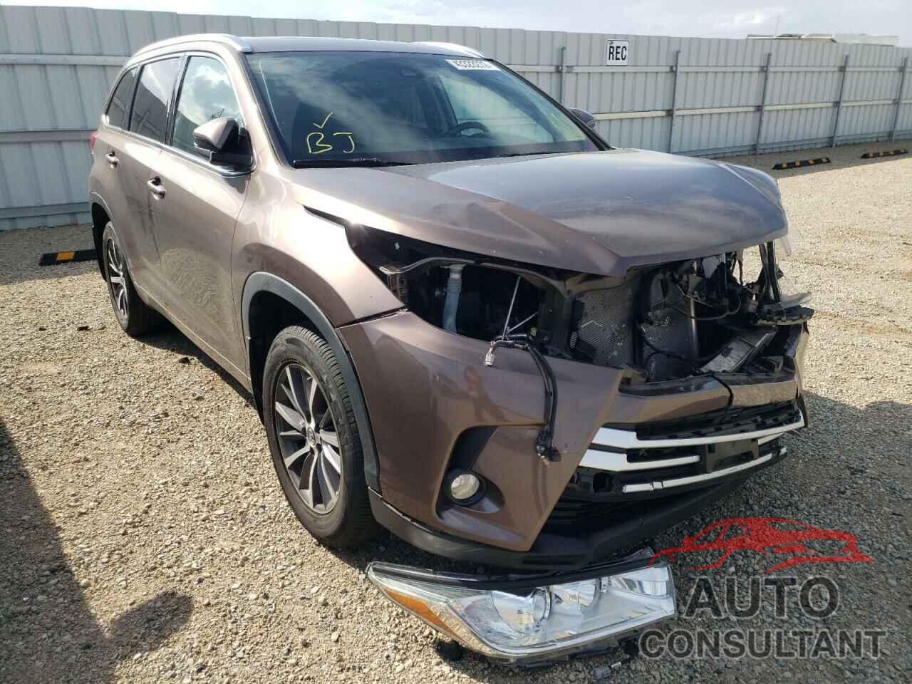 TOYOTA HIGHLANDER 2018 - 5TDJZRFH3JS833348