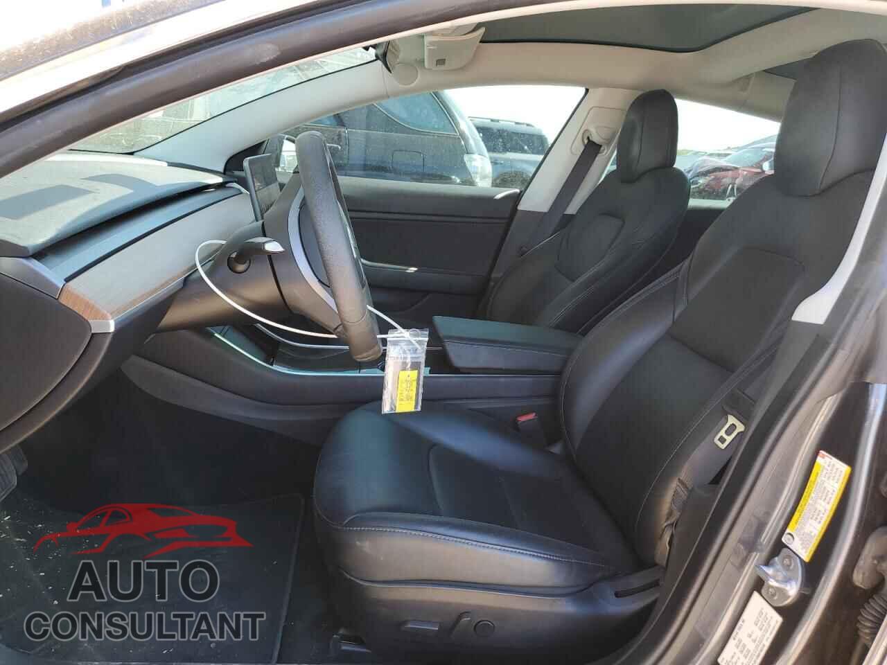 TESLA MODEL 3 2019 - 5YJ3E1EB6KF453185