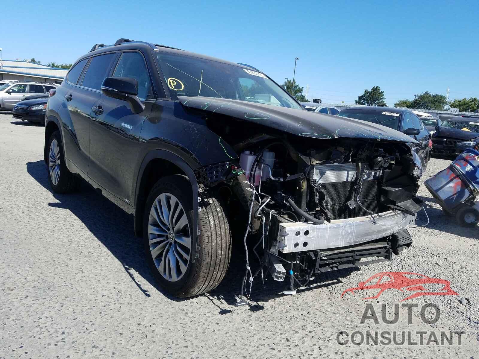 TOYOTA HIGHLANDER 2021 - 5TDEBRCH7MS021985
