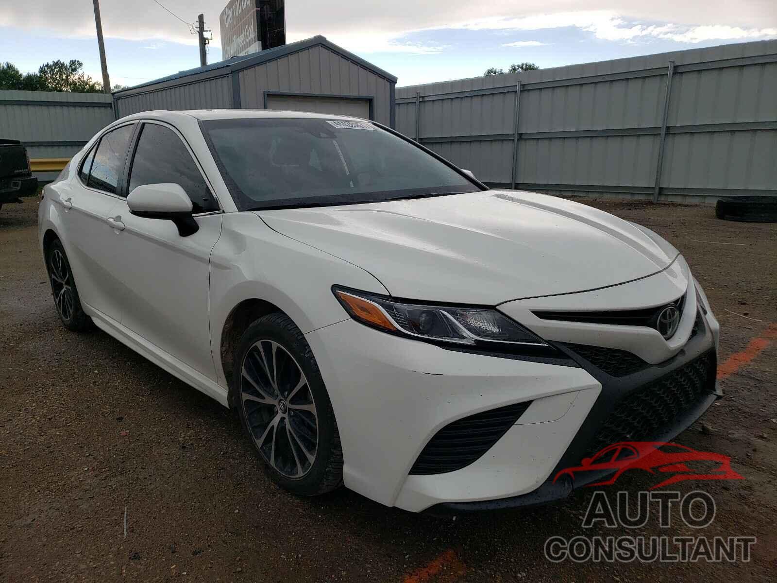 TOYOTA CAMRY 2018 - JTNB11HK5J3005062