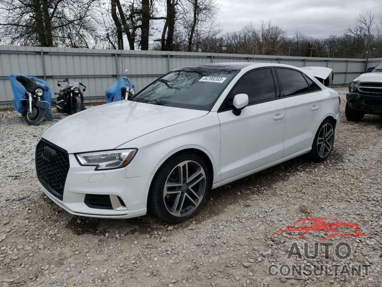 AUDI A3 2018 - WAUB8GFF7J1022785