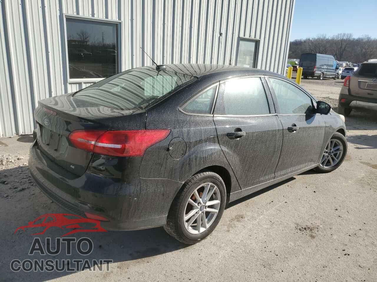 FORD FOCUS 2017 - 1FADP3F23HL244832