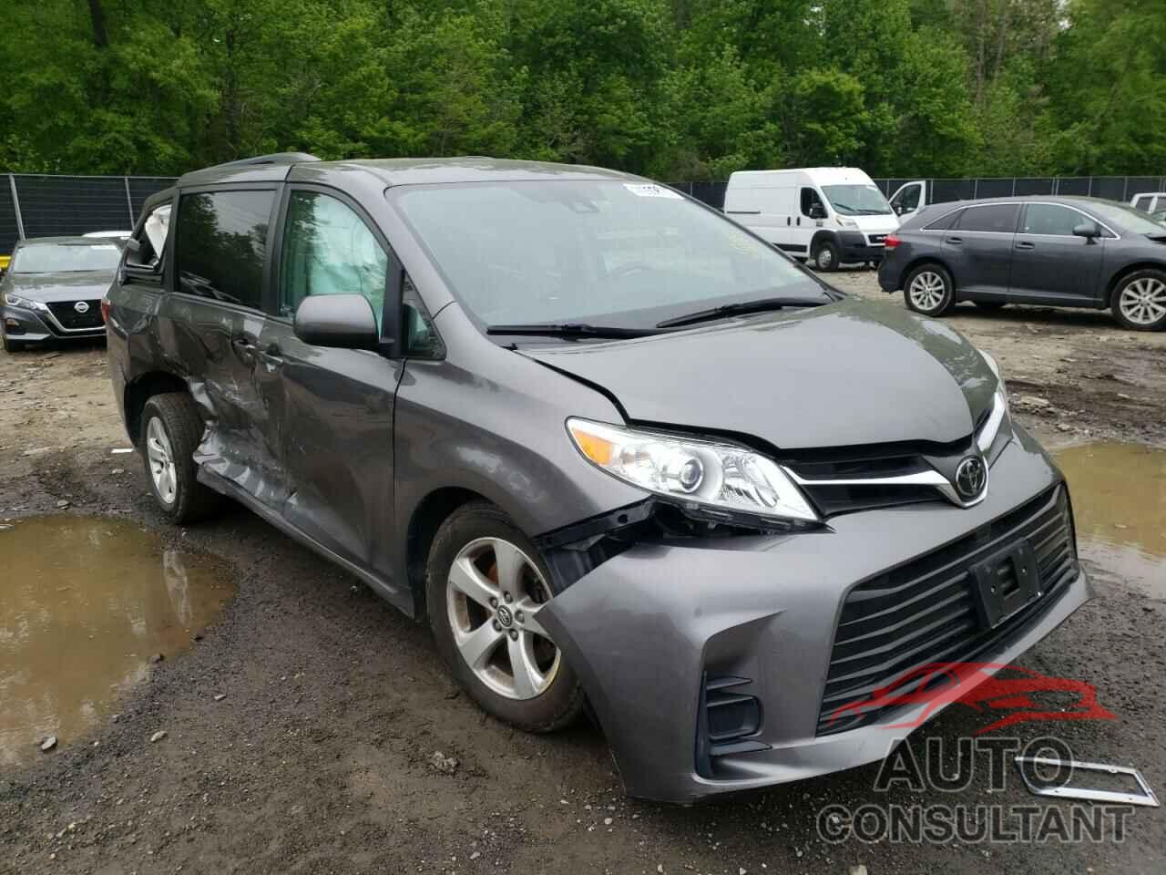 TOYOTA SIENNA 2018 - 5TDKZ3DCXJS926330