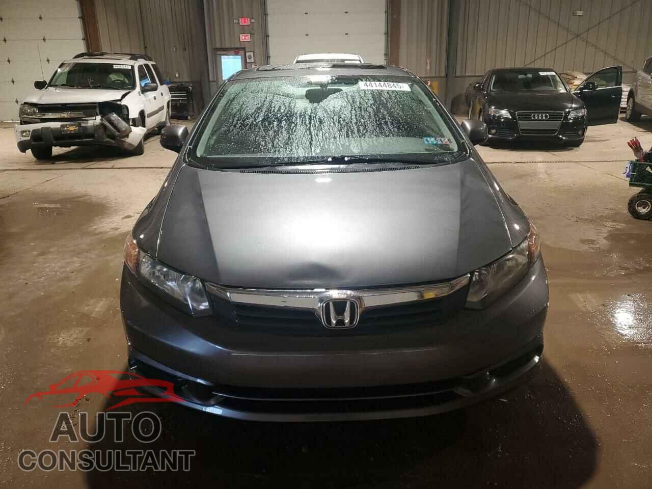 HONDA CIVIC 2012 - 2HGFB2F86CH303279