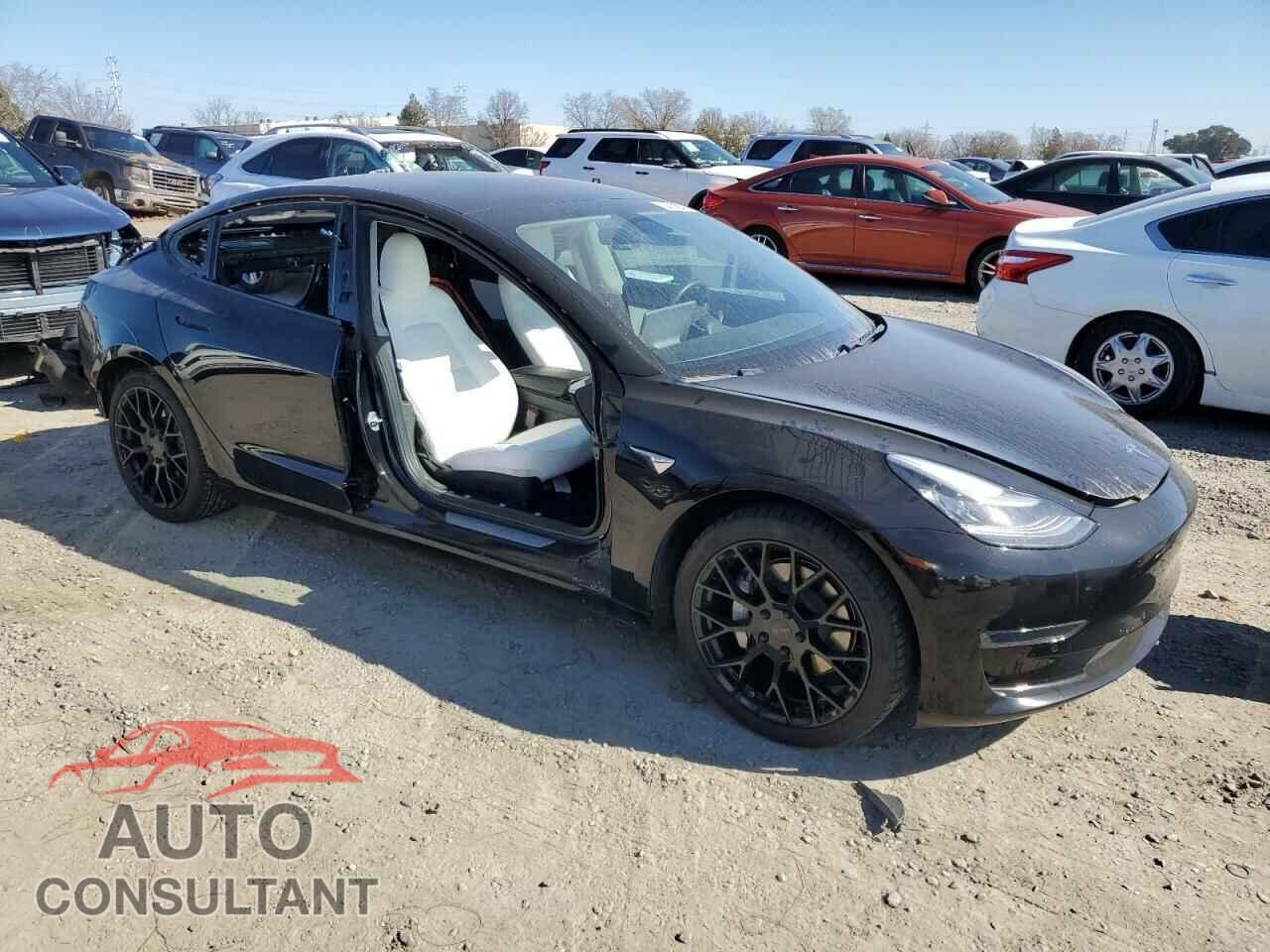 TESLA MODEL 3 2020 - 5YJ3E1EA4LF806743