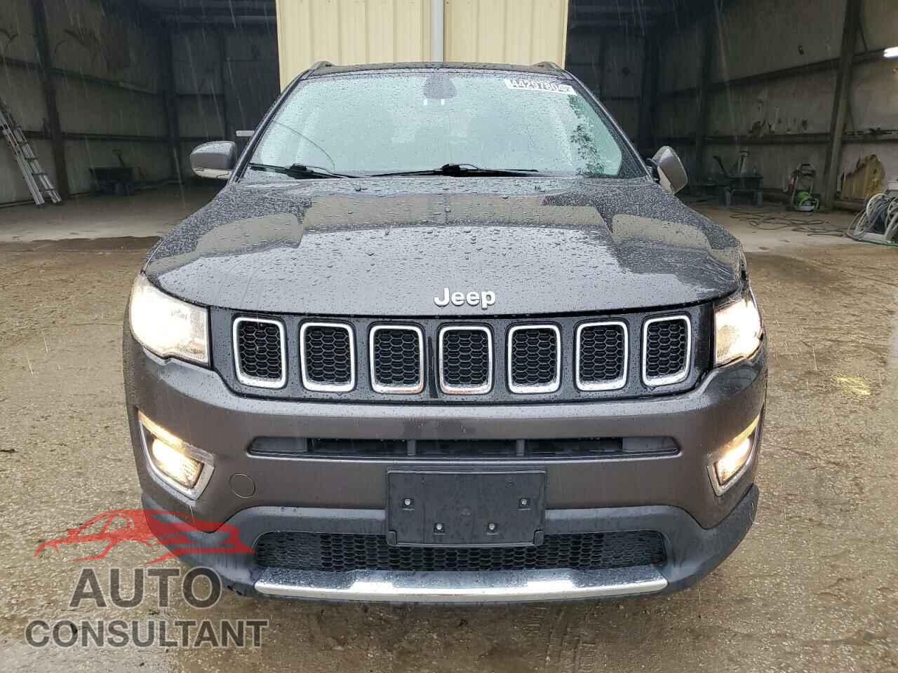 JEEP COMPASS 2018 - 3C4NJDCB2JT298465