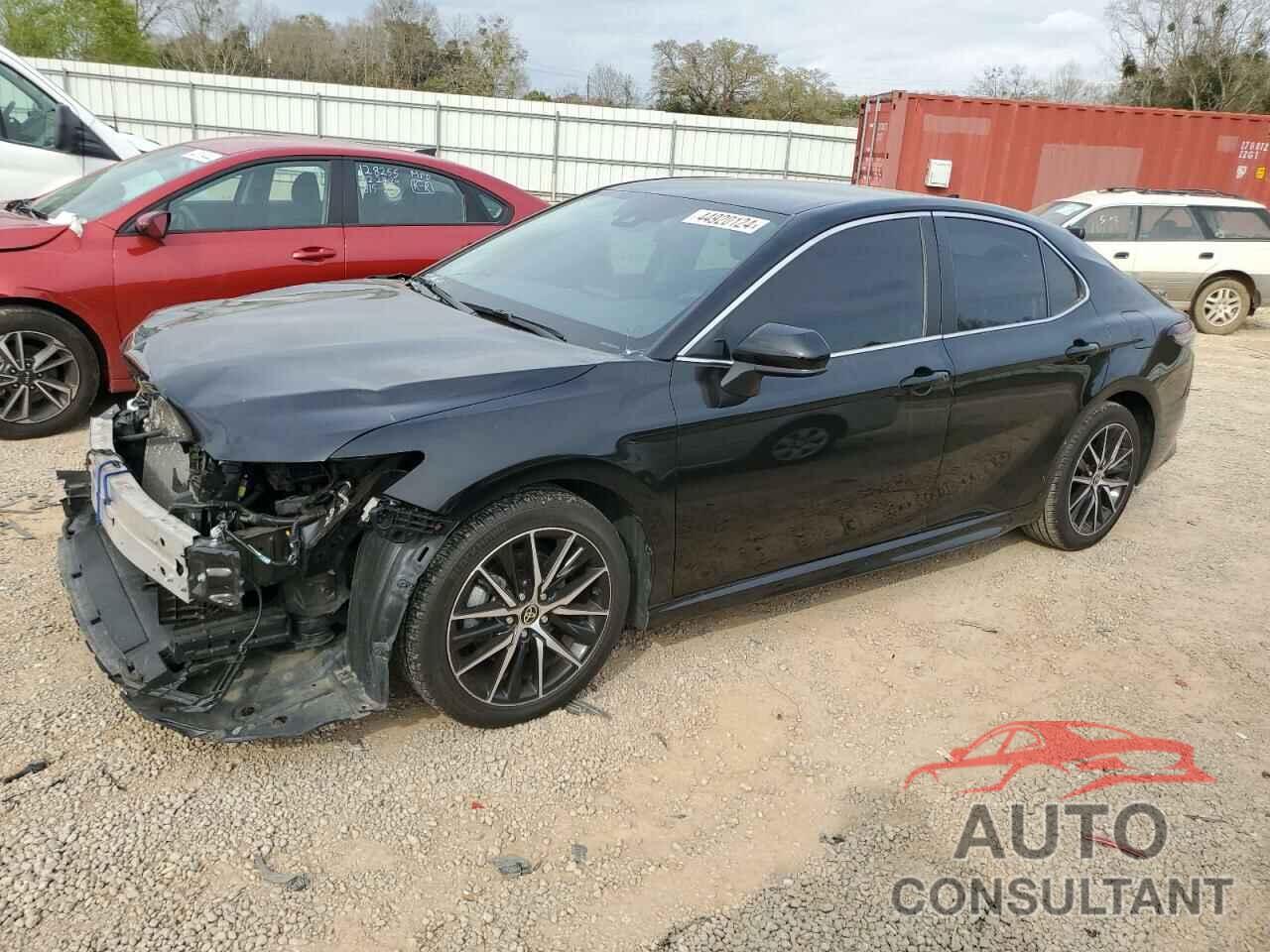 TOYOTA CAMRY 2021 - 4T1G11AK2MU551879