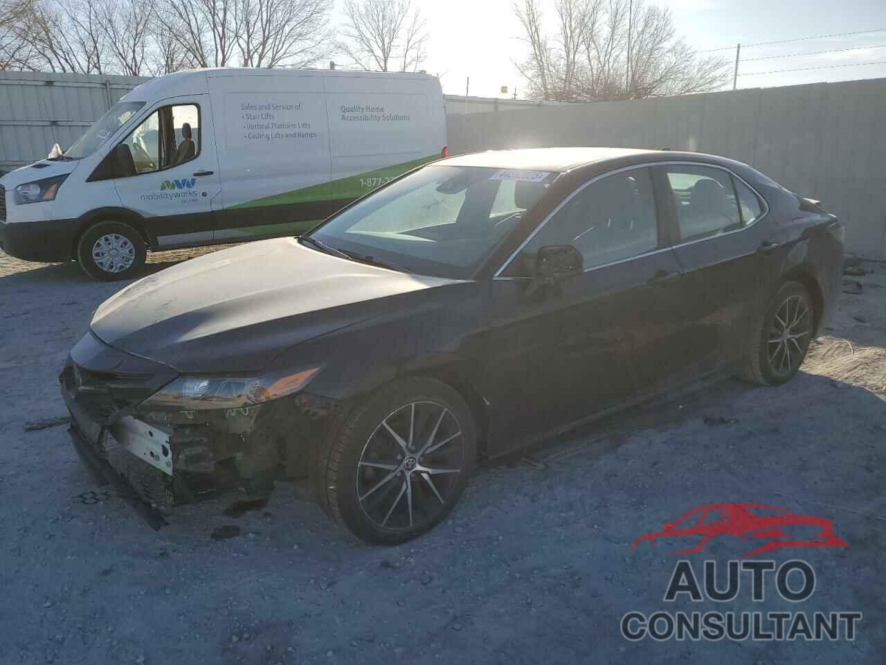 TOYOTA CAMRY 2021 - 4T1G11AK3MU413364