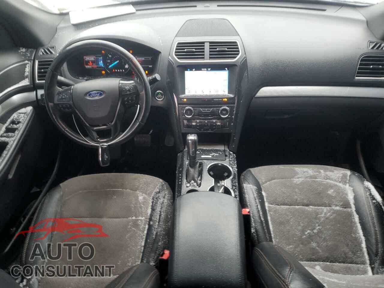 FORD EXPLORER 2017 - 1FM5K7DH7HGD49552