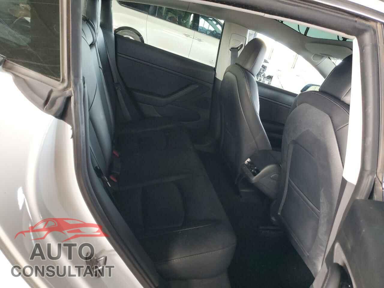 TESLA MODEL 3 2020 - 5YJ3E1EB5LF800944