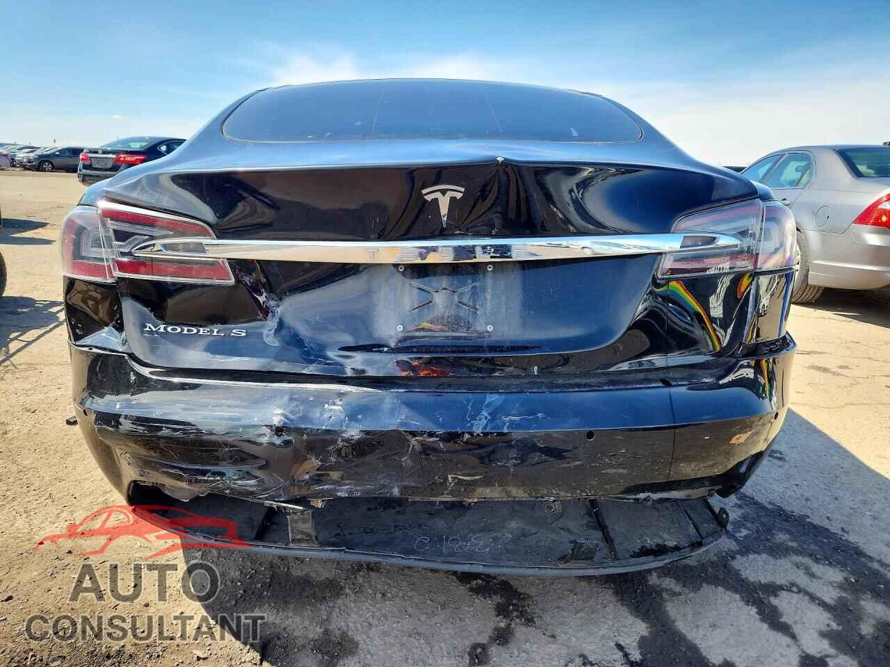 TESLA MODEL S 2017 - 5YJSA1E2XHF190831