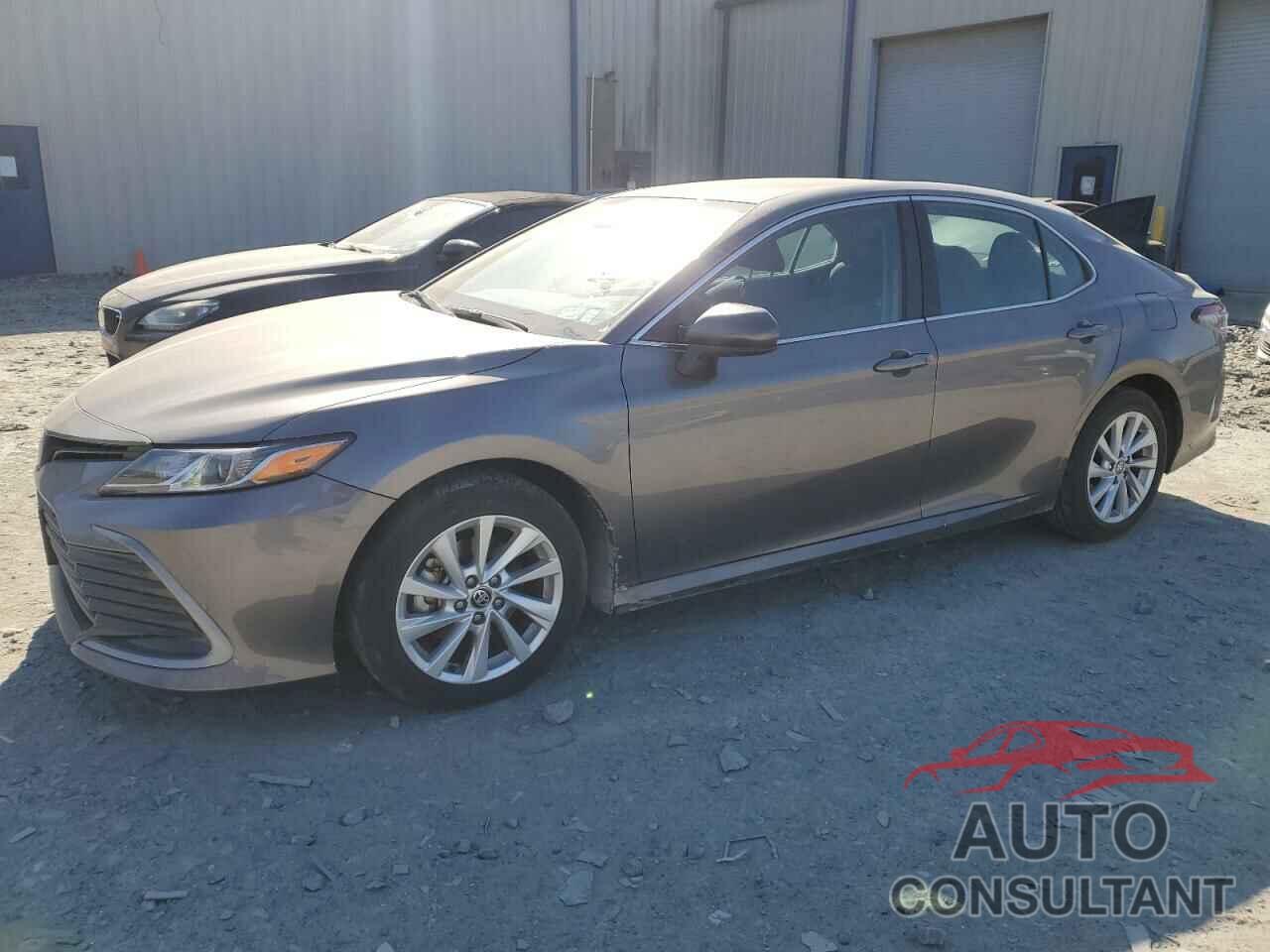 TOYOTA CAMRY 2024 - 4T1C11AK6RU225301