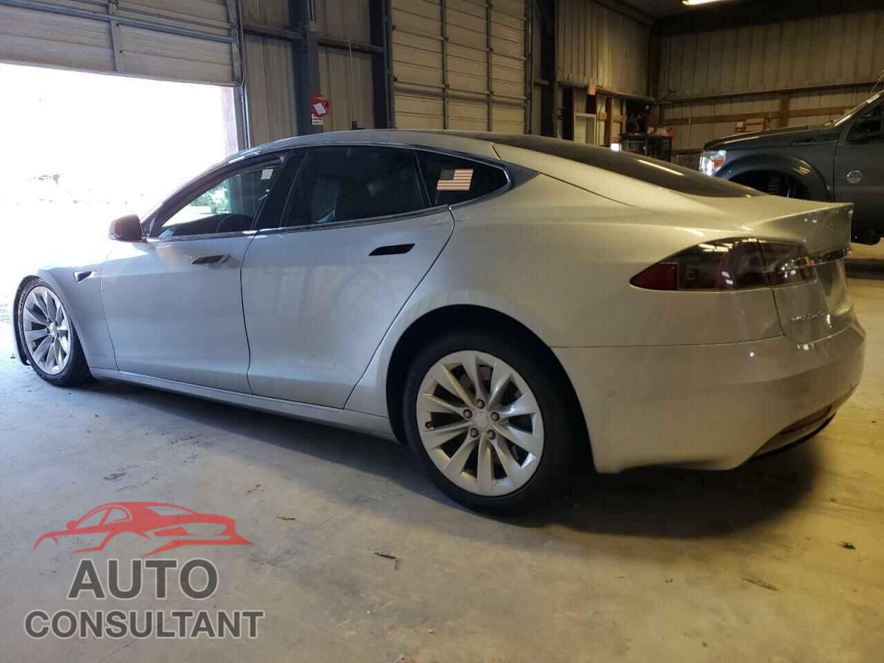 TESLA MODEL S 2017 - 5YJSA1E23HF230439