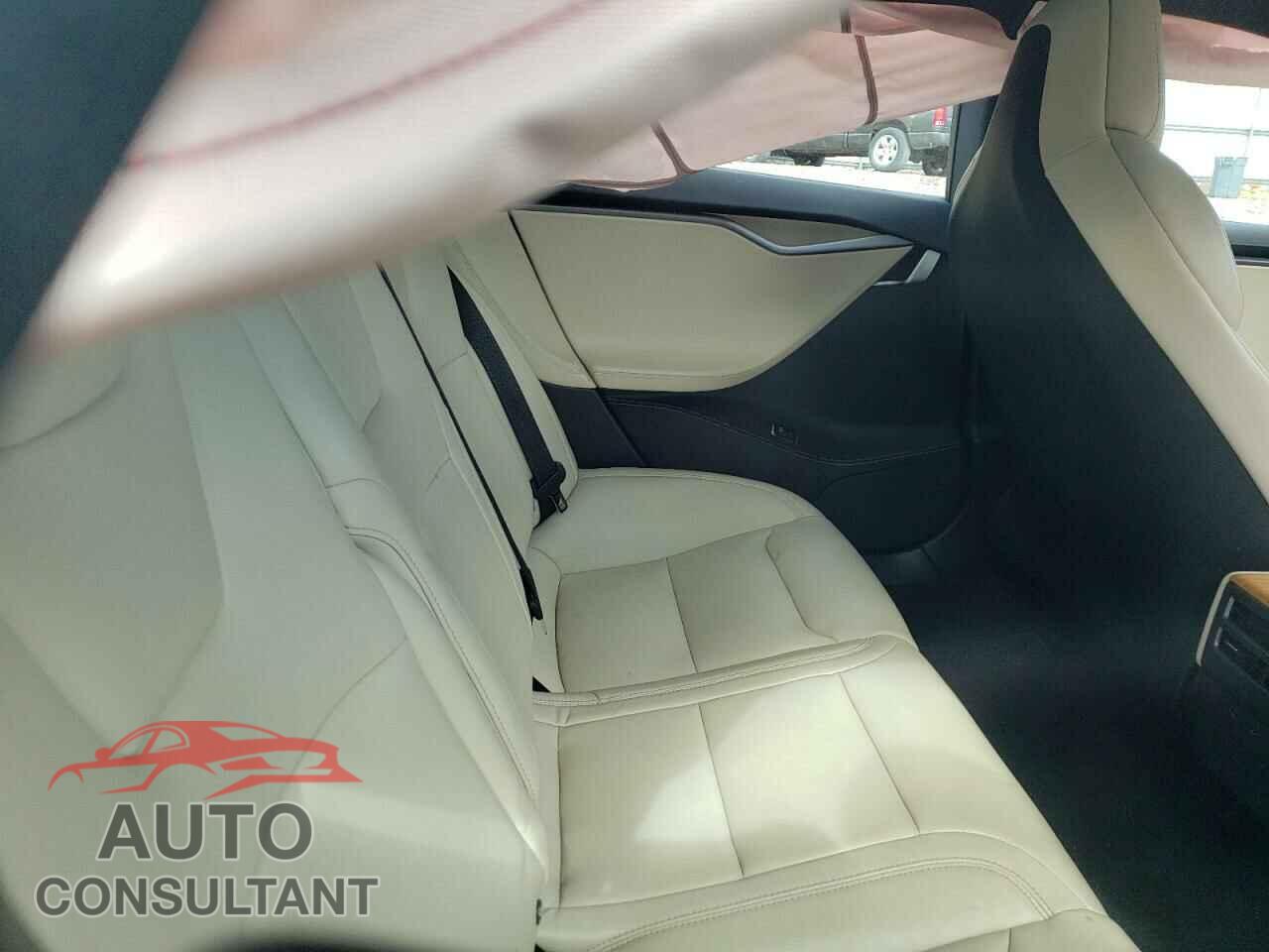 TESLA MODEL S 2020 - 5YJSA1E26LF353676